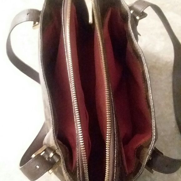 Authentic Louis Vuitton Handbag. - Picture 6 of 8